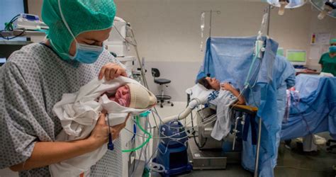 Császármetszés műtéti technikája