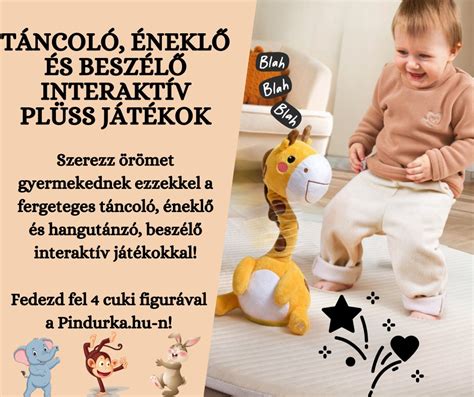 Plüss játékokkal játszó baba