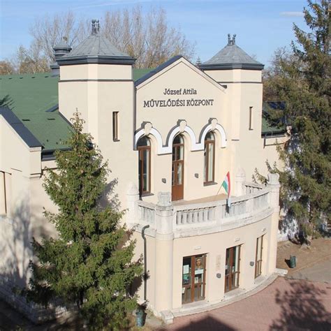 VOKE József Attila Művelődési Központ épülete