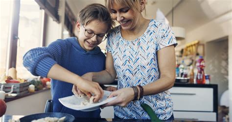 Konyhai biztonsági tippek gyerekek mellett