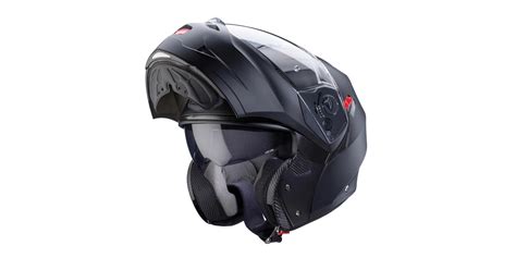 Gyermekeknek való, különféle méretű és típusú motoros bukósisakok