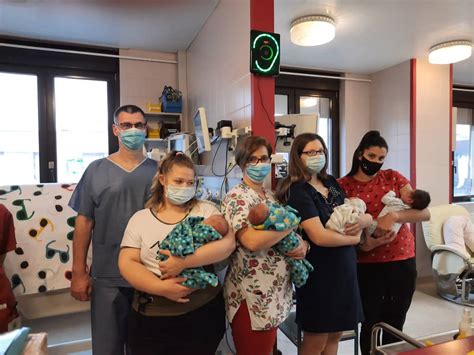 Kenguruzó szék koraszülött intenzív osztályon