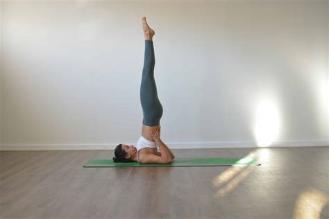 Ekepóz (Salamba Sarvangasana)