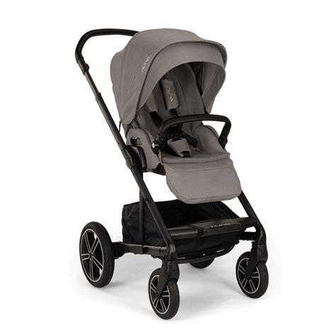 Faktum babakocsi modell