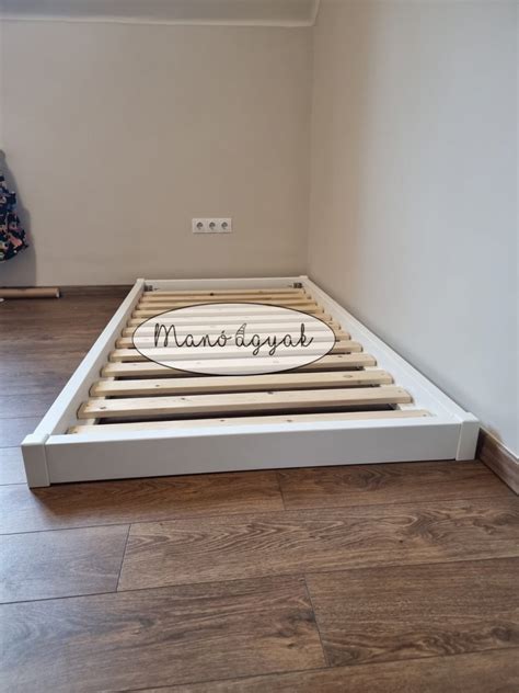 Montessori stílusú padlóágy