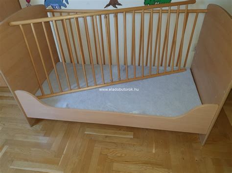 Gyermek ágyváltása a rácsos ágy után