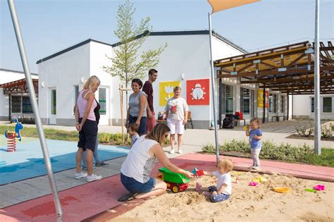 A bölcsődei ellátás különböző formái és gyermeklétszám