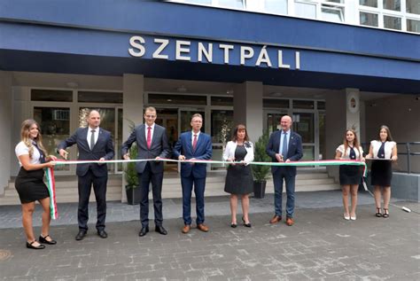 Ünnepélyes átadó Baks Egészségház