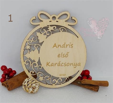 Példa a névre szólóan gravírozott képkeretre