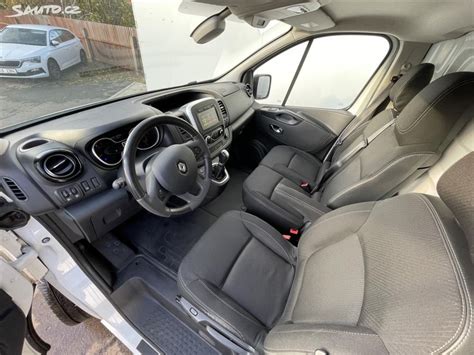 Renault Trafic 2.0 dCi L2H1P2 belső tér, 3 személyes kabin