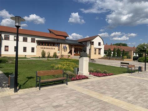 Egészségház épülete Bükön