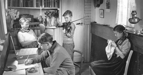 család otthonról dolgozik