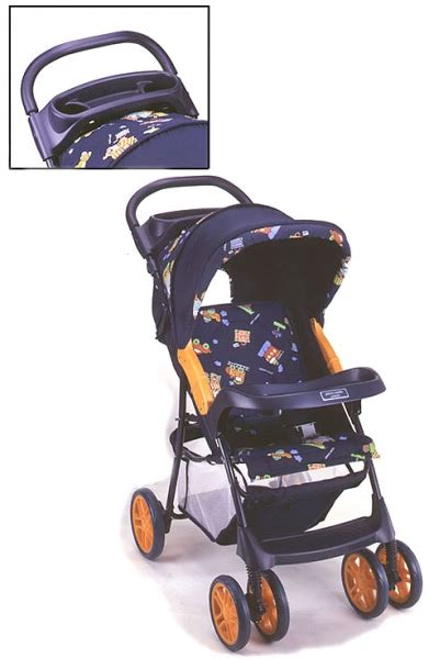 Pierre Cardin Vega sport babakocsi részletes nézetei (ülőrész, kerekek, tolókar)