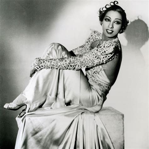 Josephine Baker síremléke a monacói temetőben
