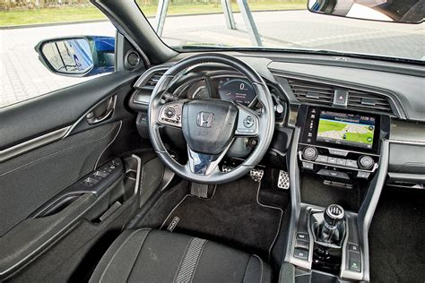 Honda Civic 8 belső tér gyereküléssel