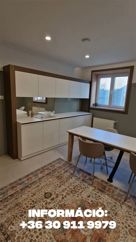 Orvosi szobai környezet, lélegeztetőgéppel