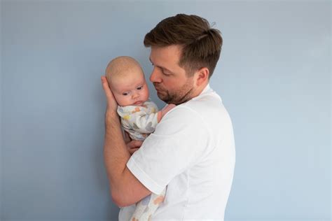A 2 hónapos baba bukásának okai és megelőzése