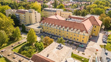 A Zsigmondy Vilmos Harkányi Gyógyfürdőkórház épülete