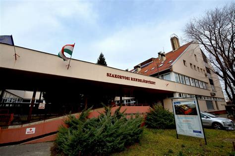 Monori szakrendelő épülete