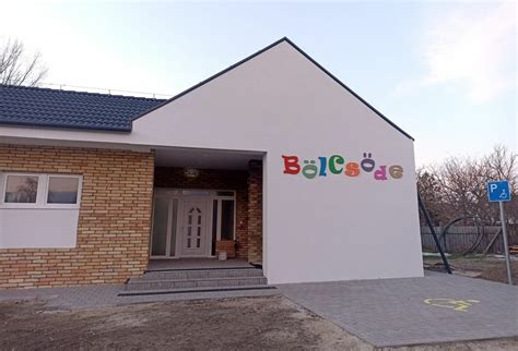 A Kicsik Vidám Háza Mini Bölcsőde épülete Nyíregyházán