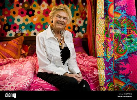 Sheila Kitzinger portréja