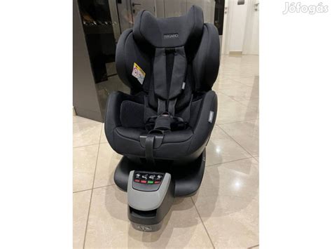 A gyermekülés helyes rögzítése az ISOFIX rendszerrel