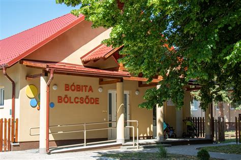 A Bóbita Bölcsőde bejárata