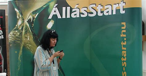 Kismama állást keres