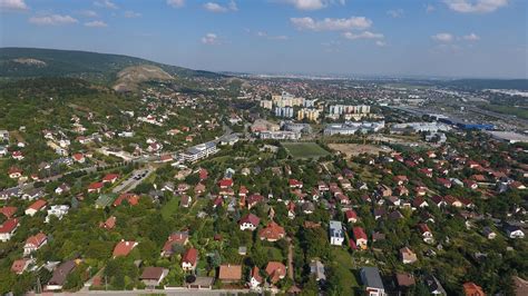 Budaörs látképe madártávlatból