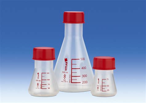 Erlenmeyer-lombikok méretezéssel és anélkül