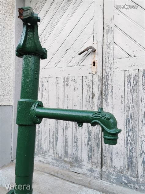 Régi falusi kút, melynek közelében tilos volt a szoptatás.