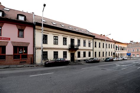 A felújított Hősök utca 1. épület