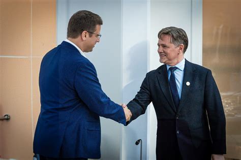 Kormányzati támogatás a családoknak