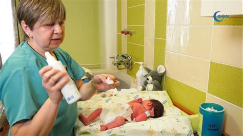 Újszülött köldökének ápolása