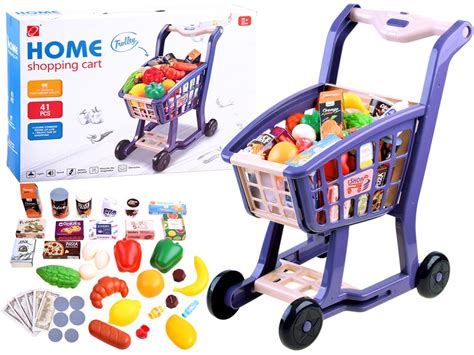 Szupermarket polca babaápolási termékekkel