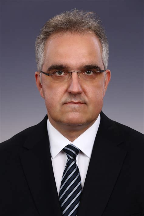 Dr. Szabó Zoltán portréja