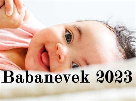 Szülők énekelnek babának