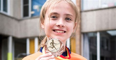 Serdülő lányok fejlődése