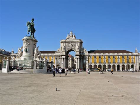 Lisszabon, Praça do Comércio