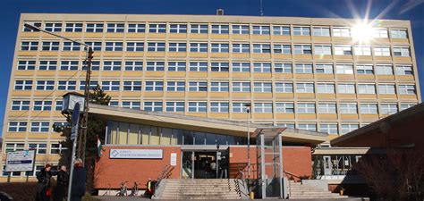 Újpesti Szakorvosi Rendelőintézet logó