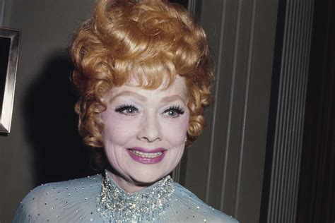 Lucille Ball terhesen