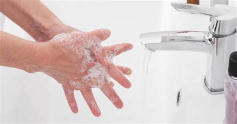 Kézmosás és higiénia: A fertőzések megelőzése gyermekeknél