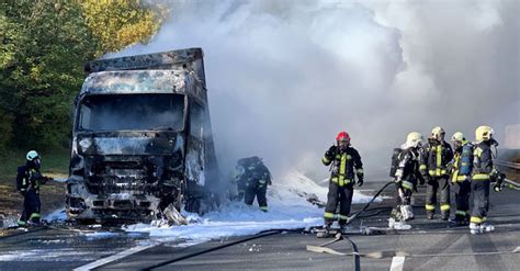 Közlekedési baleset helyszíne illusztráció