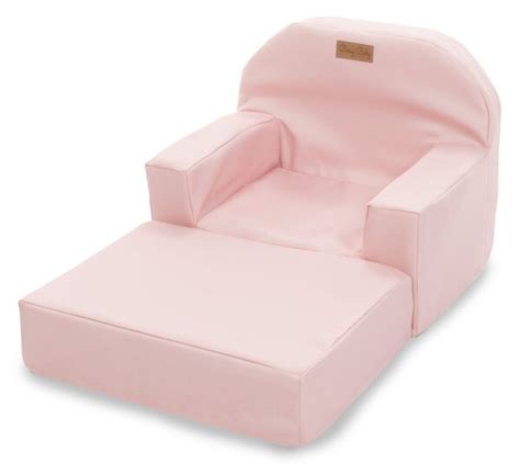 A Fisher-Price babafotel különböző dőlésszögei, a fekvőtől az ülő pozícióig