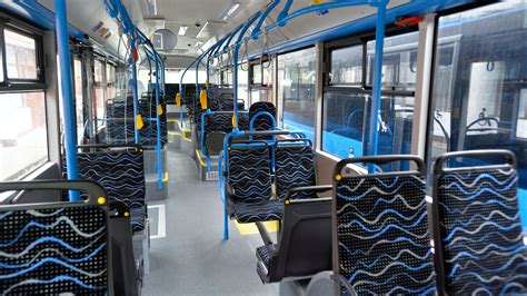 Alacsonypadlós busz piktogrammal
