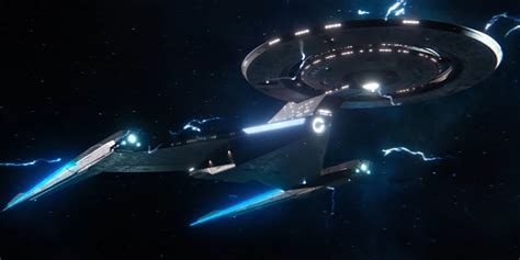 A USS Discovery legénységének csoportképe