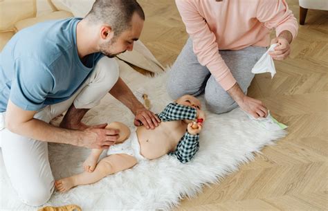 Pelenkás baba és irritált bőrfelület