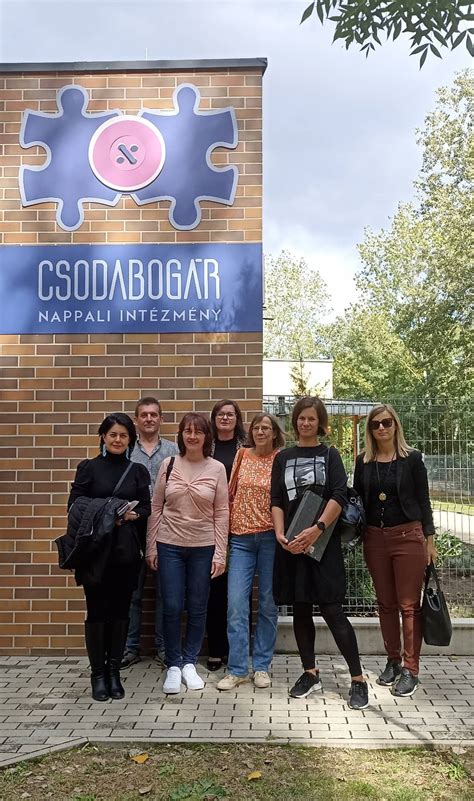A „CSODABOGÁR” Intézmény bejárata