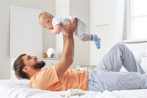 Az apa szerepe az újszülött gondozásában