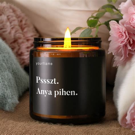 Anya pihen és feltöltődik